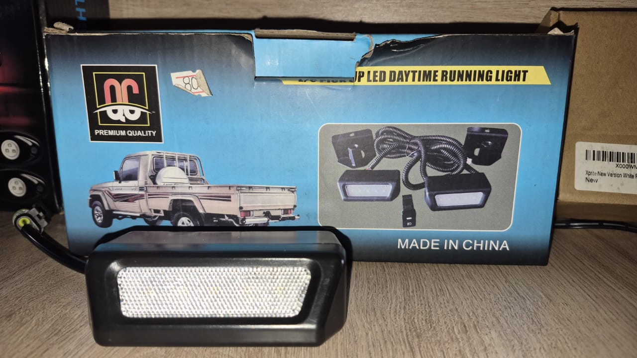 Par de luces LED circulación diurna QC — Toyota